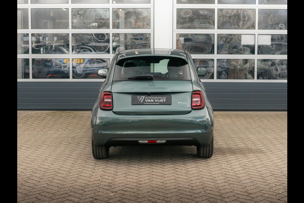 Fiat 500E Giorgio Armani Edition 42 kWh | 17% Bijtelling | Zeer Exclusief | Beperkte Oplage ! Fiat 500E Giorgio Armani Edition 42 kWh | 17% Bijtelling | Zeer Exclusief | Beperkte Oplage !