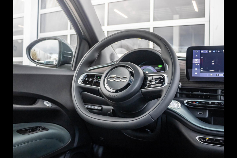 Fiat 500E Giorgio Armani Edition 42 kWh | 17% Bijtelling | Zeer Exclusief | Beperkte Oplage ! Fiat 500E Giorgio Armani Edition 42 kWh | 17% Bijtelling | Zeer Exclusief | Beperkte Oplage !