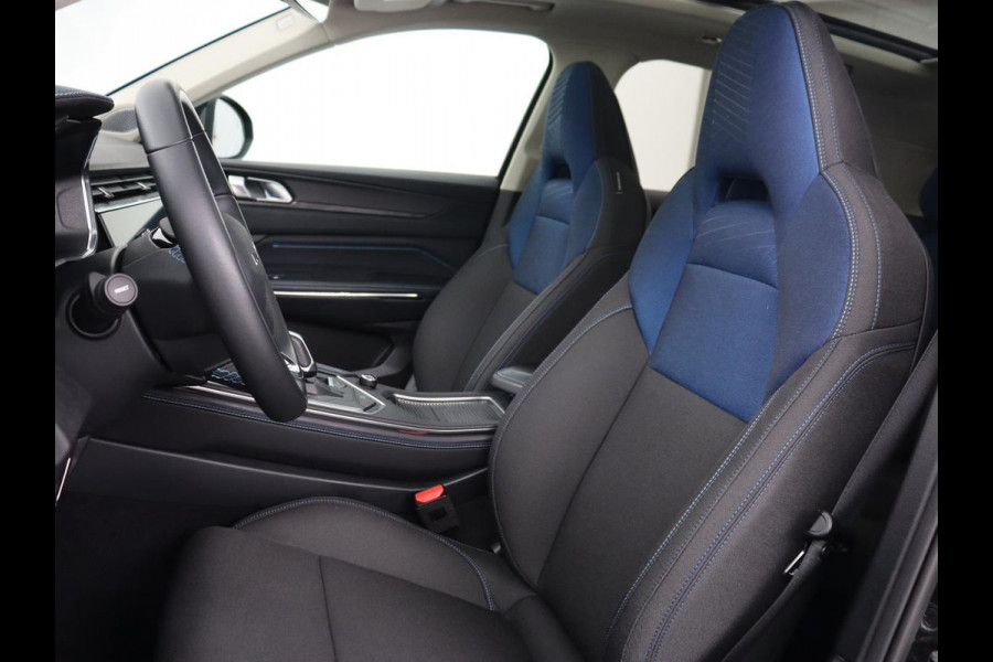 Lynk & Co 01 1.5 Plug In | Panoramadak | Infinity by Harman | Camera | Adaptive cruise | Stoelverwarming | Carplay | Memory | Full LED Lynk & Co 01 1.5 Plug In | Panoramadak | Infinity by Harman | Camera | Adaptive cruise | Stoelverwarming | Carplay | Memory | Full LED