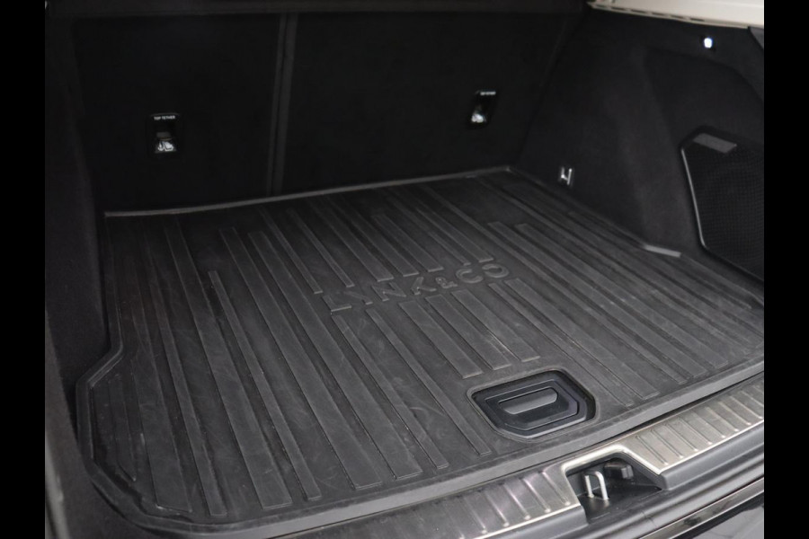 Lynk & Co 01 1.5 Plug In | Panoramadak | Infinity by Harman | Camera | Adaptive cruise | Stoelverwarming | Carplay | Memory | Full LED Lynk & Co 01 1.5 Plug In | Panoramadak | Infinity by Harman | Camera | Adaptive cruise | Stoelverwarming | Carplay | Memory | Full LED