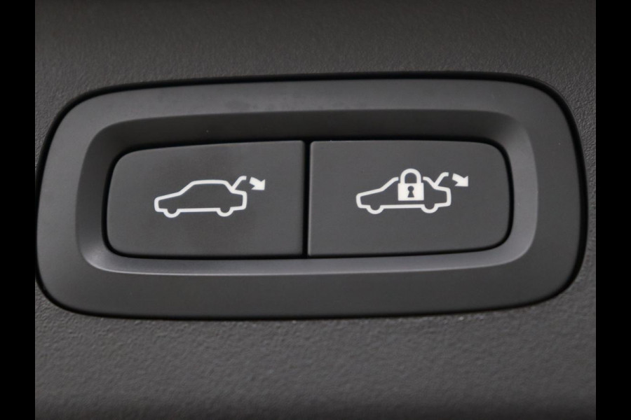 Lynk & Co 01 1.5 Plug In | Panoramadak | Infinity by Harman | Camera | Adaptive cruise | Stoelverwarming | Carplay | Memory | Full LED Lynk & Co 01 1.5 Plug In | Panoramadak | Infinity by Harman | Camera | Adaptive cruise | Stoelverwarming | Carplay | Memory | Full LED