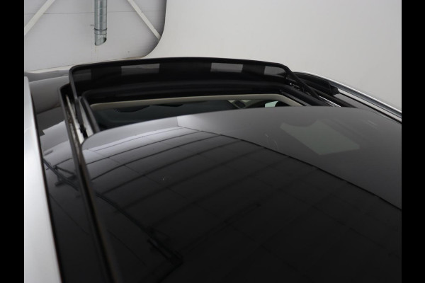 Lynk & Co 01 1.5 Plug In | Panoramadak | Infinity by Harman | Camera | Adaptive cruise | Stoelverwarming | Carplay | Memory | Full LED Lynk & Co 01 1.5 Plug In | Panoramadak | Infinity by Harman | Camera | Adaptive cruise | Stoelverwarming | Carplay | Memory | Full LED