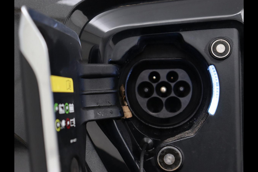 Lynk & Co 01 1.5 Plug In | Panoramadak | Infinity by Harman | Camera | Adaptive cruise | Stoelverwarming | Carplay | Memory | Full LED Lynk & Co 01 1.5 Plug In | Panoramadak | Infinity by Harman | Camera | Adaptive cruise | Stoelverwarming | Carplay | Memory | Full LED