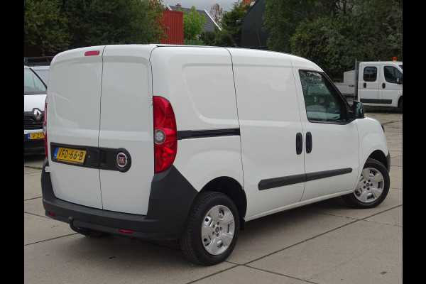 Fiat Dobló Cargo 1.3 MJ L1H1 EURO 6 Fiat Dobló Cargo 1.3 MJ L1H1 EURO 6