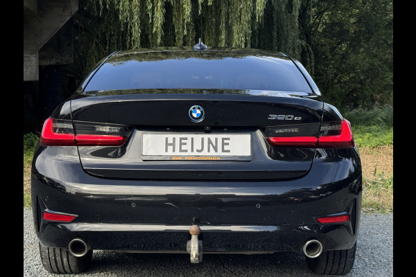 BMW 3-serie 320e BUSINESS+ EDITION LEDER/CAMERA/TREKHAAK BMW 3-serie 320e BUSINESS+ EDITION LEDER/CAMERA/TREKHAAK