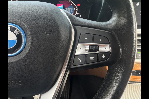 BMW 3-serie 320e BUSINESS+ EDITION LEDER/CAMERA/TREKHAAK BMW 3-serie 320e BUSINESS+ EDITION LEDER/CAMERA/TREKHAAK