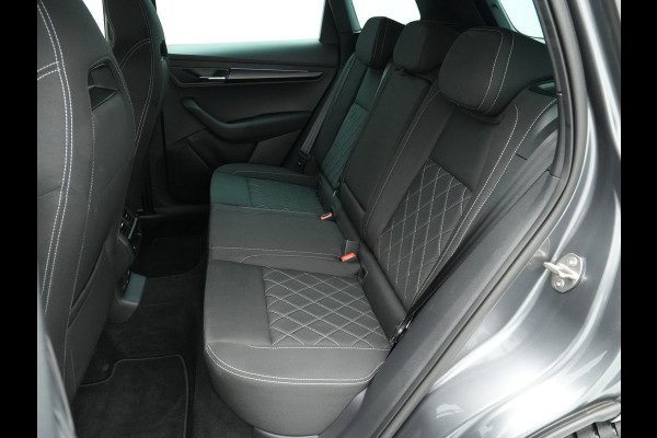 Škoda Karoq 1.5 TSI ACT 150PK DSG Sportline Business Navigatie Camera elek klep keyless 18"velgen 151 Škoda Karoq 1.5 TSI ACT 150PK DSG Sportline Business Navigatie Camera elek klep keyless 18"velgen 151