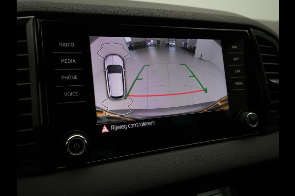 Škoda Karoq 1.5 TSI ACT 150PK DSG Sportline Business Navigatie Camera elek klep keyless 18"velgen 151 Škoda Karoq 1.5 TSI ACT 150PK DSG Sportline Business Navigatie Camera elek klep keyless 18"velgen 151