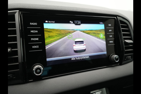 Škoda Karoq 1.5 TSI ACT 150PK DSG Sportline Business Navigatie Camera elek klep keyless 18"velgen 151 Škoda Karoq 1.5 TSI ACT 150PK DSG Sportline Business Navigatie Camera elek klep keyless 18"velgen 151