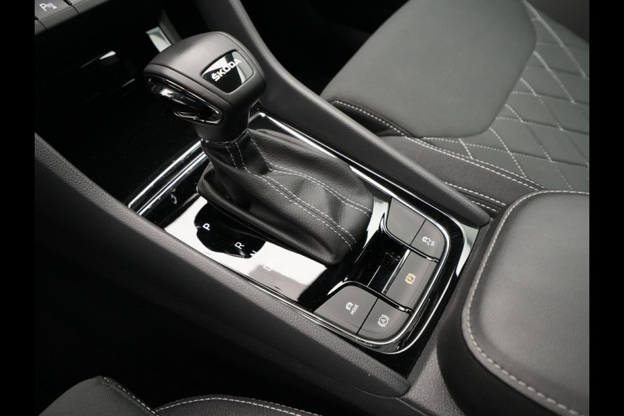 Škoda Karoq 1.5 TSI ACT 150PK DSG Sportline Business Navigatie Camera elek klep keyless 18"velgen 151 Škoda Karoq 1.5 TSI ACT 150PK DSG Sportline Business Navigatie Camera elek klep keyless 18"velgen 151