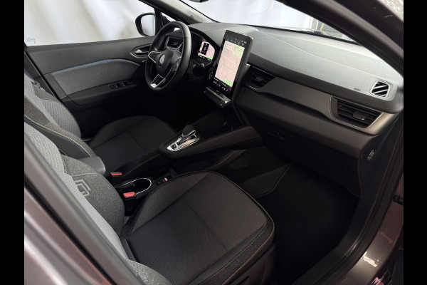 Renault Captur 1.3 MILD HYBRID 160 TECHNO CAMERA 18''LMV STOEL/STUUR .VERW PURE VISION LED 10'' R-LINK NAVI 2025 EDC-automaat (Efficiënt Dual Clutch) 7 Versnellingen 1200KG Trekgewicht Renault Captur 1.3 MILD HYBRID 160 TECHNO CAMERA 18''LMV STOEL/STUUR .VERW PURE VISION LED 10'' R-LINK NAVI 2025 EDC-automaat (Efficiënt Dual Clutch) 7 Versnellingen 1200KG Trekgewicht