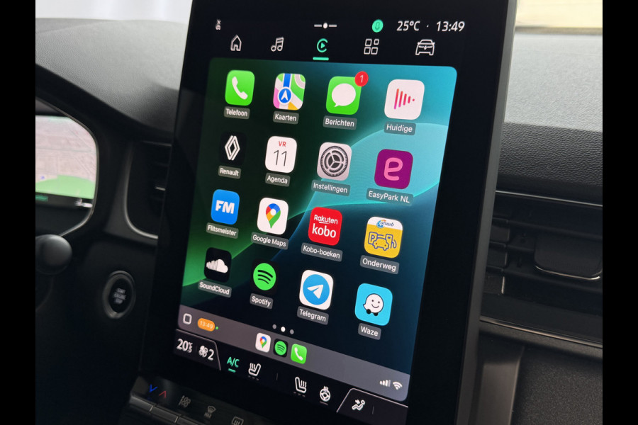 Renault Captur 1.3 MILD HYBRID 160 TECHNO CAMERA 18''LMV STOEL/STUUR .VERW PURE VISION LED 10'' R-LINK NAVI 2025 EDC-automaat (Efficiënt Dual Clutch) 7 Versnellingen 1200KG Trekgewicht Renault Captur 1.3 MILD HYBRID 160 TECHNO CAMERA 18''LMV STOEL/STUUR .VERW PURE VISION LED 10'' R-LINK NAVI 2025 EDC-automaat (Efficiënt Dual Clutch) 7 Versnellingen 1200KG Trekgewicht