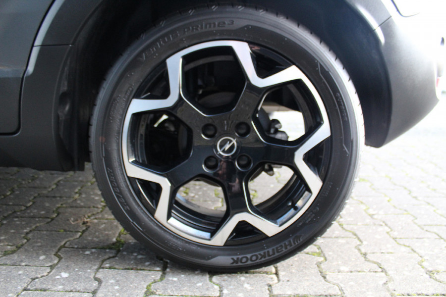 Opel Crossland 1.2-Turbo 110 pk Ultimate Mooie en luxe hoogzitter met weinig km's ! Volautm. airco dual, cruise control, camera, comfortstoelen, metallic lak,  LM wielen, navigatie, telefoonvoorb., LED verlichting  etc.