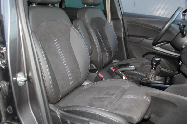 Opel Crossland 1.2-Turbo 110 pk Ultimate Mooie en luxe hoogzitter met weinig km's ! Volautm. airco dual, cruise control, camera, comfortstoelen, metallic lak,  LM wielen, navigatie, telefoonvoorb., LED verlichting  etc.