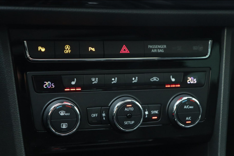 Seat Ateca 1.4 EcoTSI Xcellence 4DRIVE / PANODAK / KEYLESS / ACC / CAMERA / CARPLAY Seat Ateca 1.4 EcoTSI Xcellence 4DRIVE / PANODAK / KEYLESS / ACC / CAMERA / CARPLAY