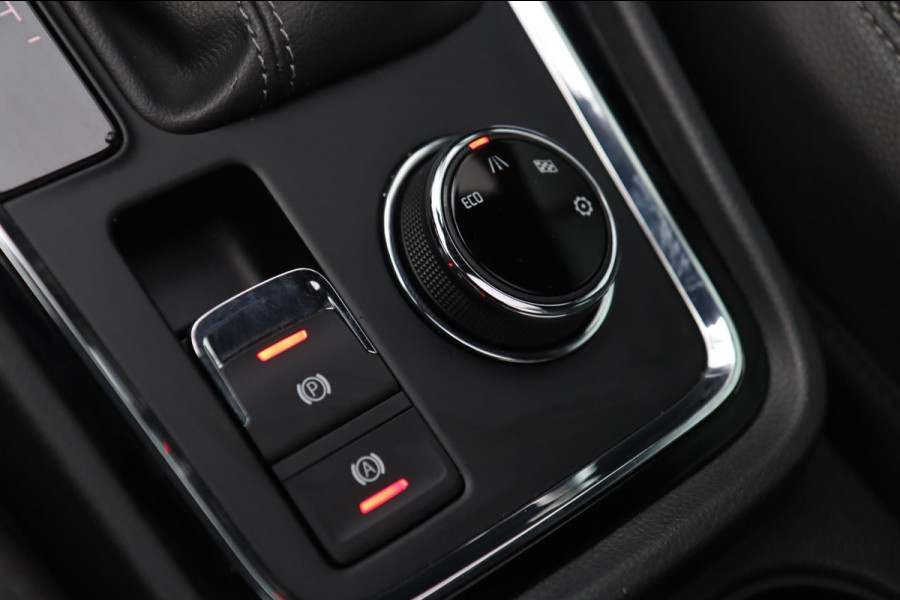 Seat Ateca 1.4 EcoTSI Xcellence 4DRIVE / PANODAK / KEYLESS / ACC / CAMERA / CARPLAY Seat Ateca 1.4 EcoTSI Xcellence 4DRIVE / PANODAK / KEYLESS / ACC / CAMERA / CARPLAY