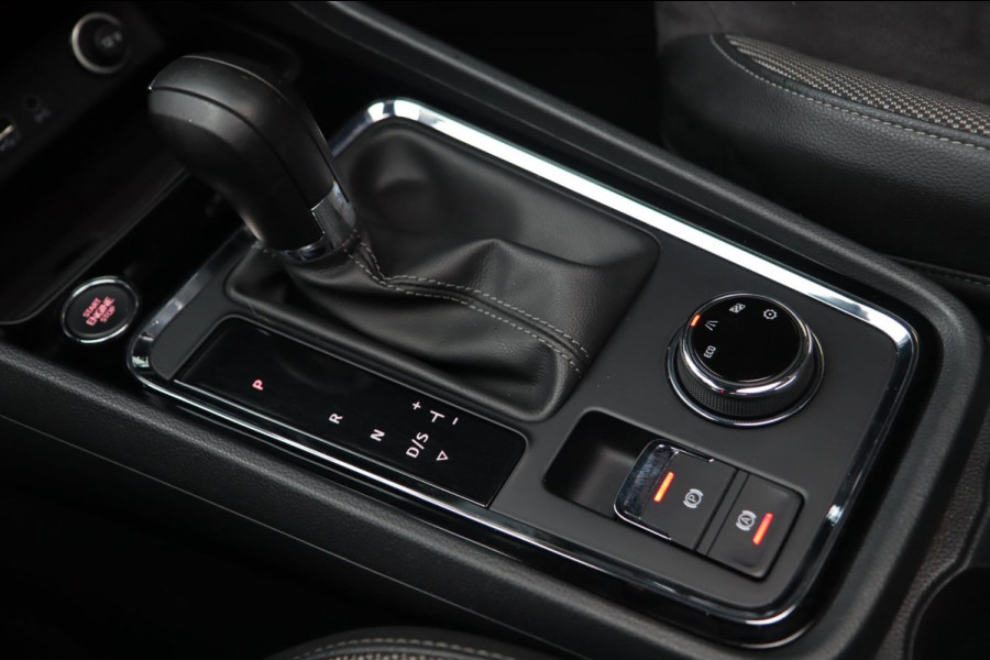 Seat Ateca 1.4 EcoTSI Xcellence 4DRIVE / PANODAK / KEYLESS / ACC / CAMERA / CARPLAY Seat Ateca 1.4 EcoTSI Xcellence 4DRIVE / PANODAK / KEYLESS / ACC / CAMERA / CARPLAY