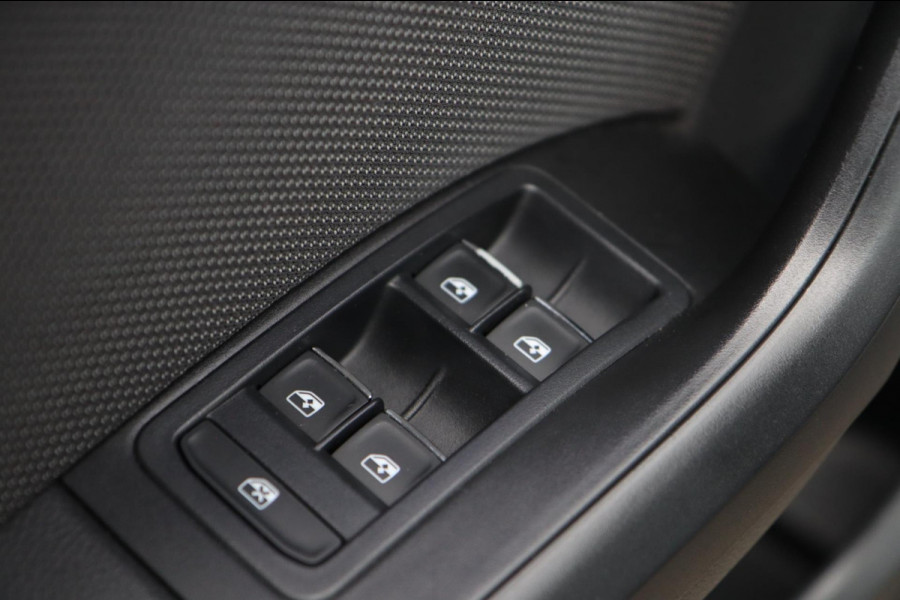 Seat Ateca 1.4 EcoTSI Xcellence 4DRIVE / PANODAK / KEYLESS / ACC / CAMERA / CARPLAY Seat Ateca 1.4 EcoTSI Xcellence 4DRIVE / PANODAK / KEYLESS / ACC / CAMERA / CARPLAY