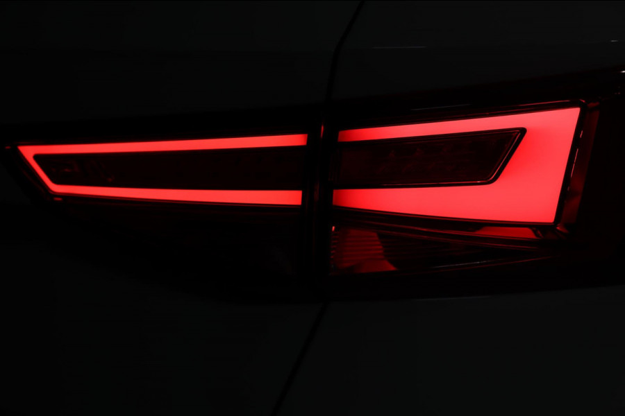 Seat Ateca 1.4 EcoTSI Xcellence 4DRIVE / PANODAK / KEYLESS / ACC / CAMERA / CARPLAY Seat Ateca 1.4 EcoTSI Xcellence 4DRIVE / PANODAK / KEYLESS / ACC / CAMERA / CARPLAY