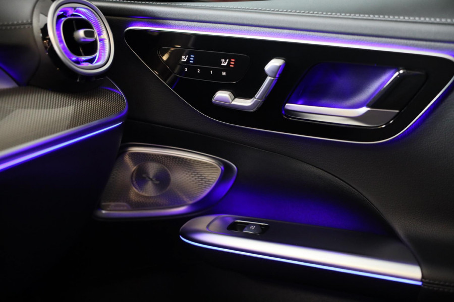 Mercedes-Benz C-Klasse Estate 300 e AMG 63 Look / Massage / Burmester / Head Up / 360 Camera / Acc / Elek Stoelen / Open Pano / 20