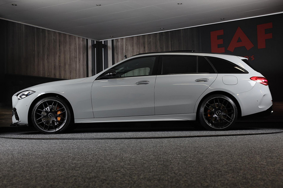 Mercedes-Benz C-Klasse Estate 300 e AMG 63 Look / Massage / Burmester / Head Up / 360 Camera / Acc / Elek Stoelen / Open Pano / 20