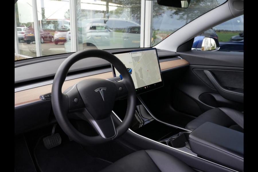 Tesla Model 3 Long Range AWD 75 kWh | Full Autopilot 3 | Navigatie | Climate Control Tesla Model 3 Long Range AWD 75 kWh | Full Autopilot 3 | Navigatie | Climate Control