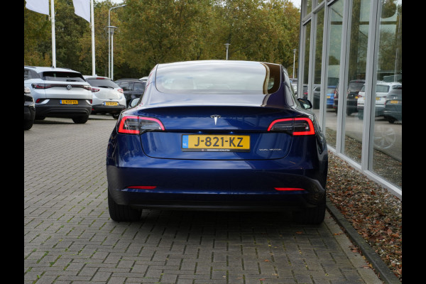 Tesla Model 3 Long Range AWD 75 kWh | Full Autopilot 3 | Navigatie | Climate Control Tesla Model 3 Long Range AWD 75 kWh | Full Autopilot 3 | Navigatie | Climate Control