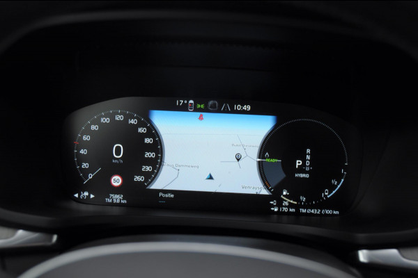 Volvo V60 T6 340PK Automaat Recharge AWD Inscription / Panoramadak / BLIS / Parkeersensoren met camera / Elektrische achterklep / Stoel - en stuurwielverwarming / Getint glas / Adaptieve cruise control