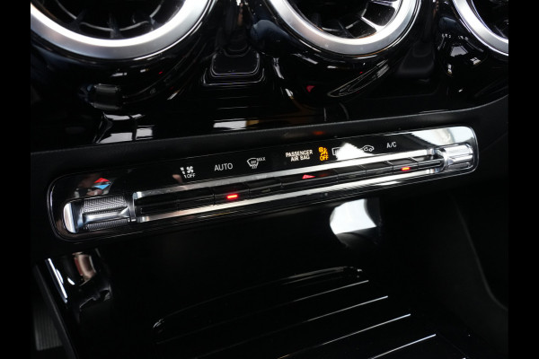 Mercedes-Benz A-Klasse 180 Business Solution Automaat | Navigatie | Android/Apple Carplay