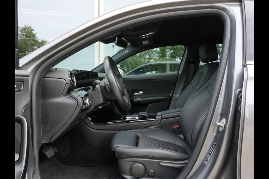 Mercedes-Benz A-Klasse 180 Business Solution Automaat | Navigatie | Android/Apple Carplay