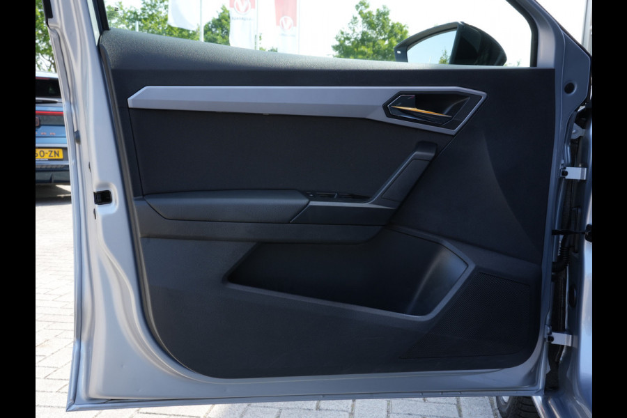 Seat Ibiza 1.0 TSI 116PK!! 6 Bak FR Business Intense | Clima | Camera | Navigatie | Android/Apple Carplay