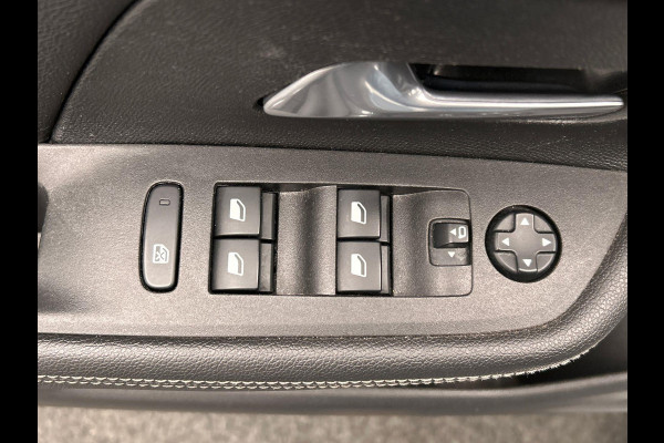 Opel Mokka-e Ultimate 50-kWh Carplay Adaptive-cruise Leder Camera Opel Mokka-e Ultimate 50-kWh Carplay Adaptive-cruise Leder Camera