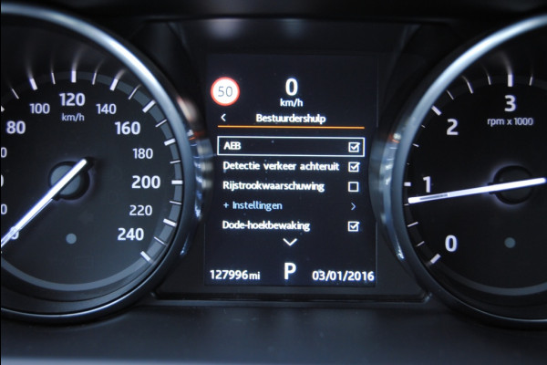 Land Rover Discovery Sport 2.0 TD4 HSE Luxury Land Rover Discovery Sport 2.0 TD4 HSE Luxury