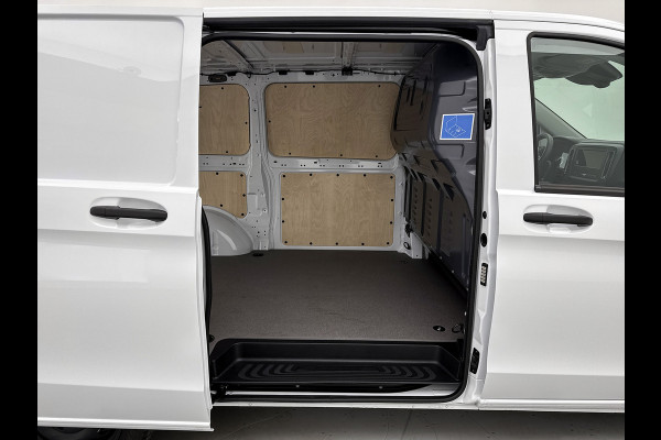 Mercedes-Benz Vito 116 CDI L2 Pro Parkeerpakket Achterklep Trekhaak Achteruitrijcamera Apple Carplay/Android Auto Betimmering Cruise Control Mercedes-Benz Vito 116 CDI L2 Pro Parkeerpakket Achterklep Trekhaak Achteruitrijcamera Apple Carplay/Android Auto Betimmering Cruise Control