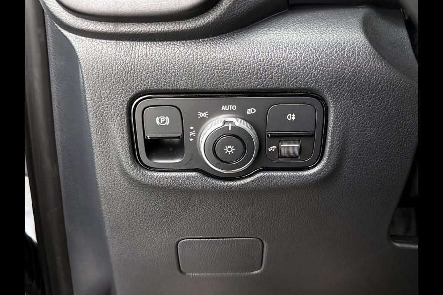 Mercedes-Benz Vito 116 CDI L2 Pro Parkeerpakket Achterklep Trekhaak Achteruitrijcamera Apple Carplay/Android Auto Betimmering Cruise Control Mercedes-Benz Vito 116 CDI L2 Pro Parkeerpakket Achterklep Trekhaak Achteruitrijcamera Apple Carplay/Android Auto Betimmering Cruise Control