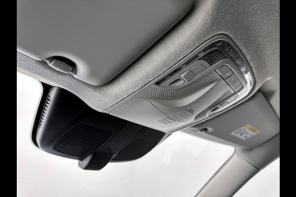 Mercedes-Benz Vito 116 CDI L2 Pro Parkeerpakket Achterklep Trekhaak Achteruitrijcamera Apple Carplay/Android Auto Betimmering Cruise Control Mercedes-Benz Vito 116 CDI L2 Pro Parkeerpakket Achterklep Trekhaak Achteruitrijcamera Apple Carplay/Android Auto Betimmering Cruise Control