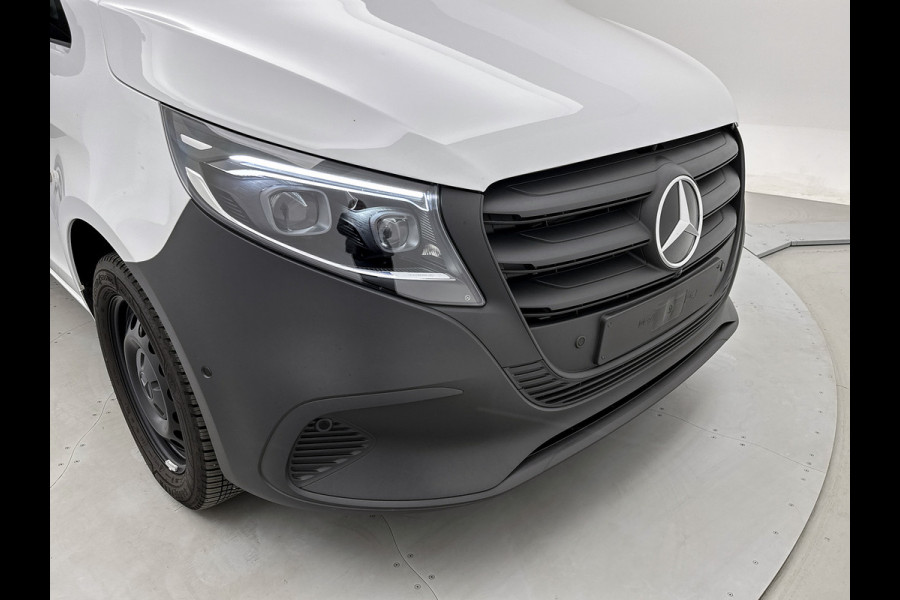 Mercedes-Benz Vito 116 CDI L2 Pro Parkeerpakket Achterklep Trekhaak Achteruitrijcamera Apple Carplay/Android Auto Betimmering Cruise Control Mercedes-Benz Vito 116 CDI L2 Pro Parkeerpakket Achterklep Trekhaak Achteruitrijcamera Apple Carplay/Android Auto Betimmering Cruise Control