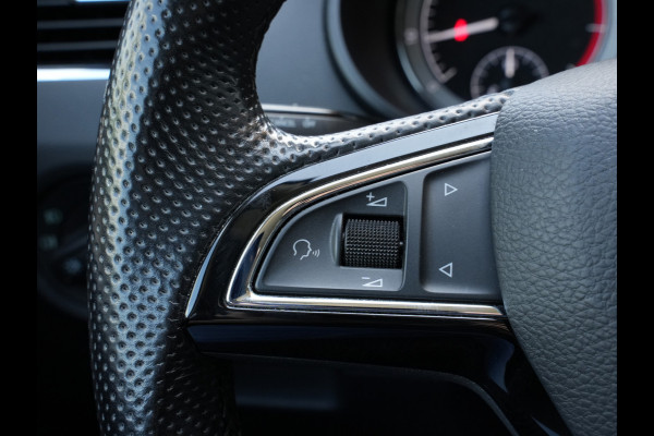 Škoda Octavia Combi 1.0 TSI Greentech Ambition Business | Navi | Trekhaak | Stoelverwarming