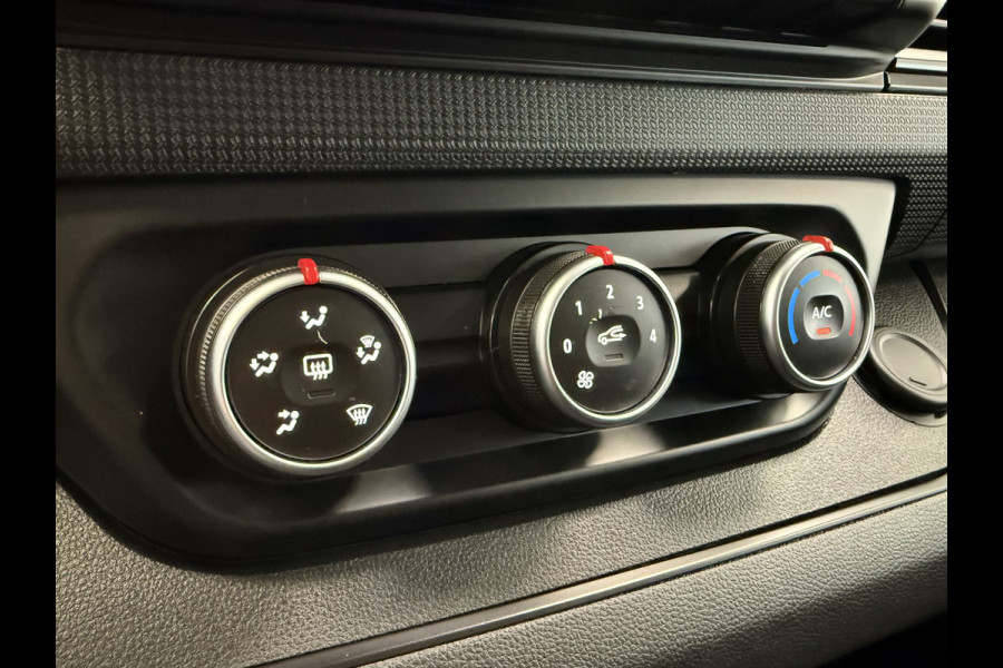 Renault Trafic 2.0 dCi 110 T29 L1H1 Comfort 3-Persoons Airco CruiseControl Navigatie Renault Trafic 2.0 dCi 110 T29 L1H1 Comfort 3-Persoons Airco CruiseControl Navigatie