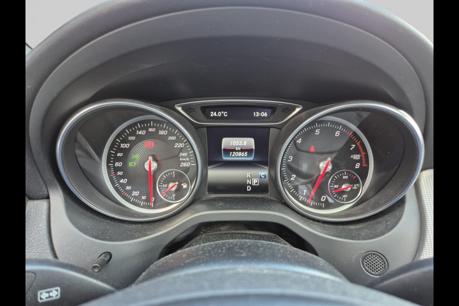 Mercedes-Benz CLA-Klasse Shooting Brake 180 Business Solution | schuifdak | halfleder | navigatie | stoelverwarming | trekhaak wegklapbaar