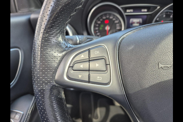 Mercedes-Benz CLA-Klasse Shooting Brake 180 Business Solution | schuifdak | halfleder | navigatie | stoelverwarming | trekhaak wegklapbaar