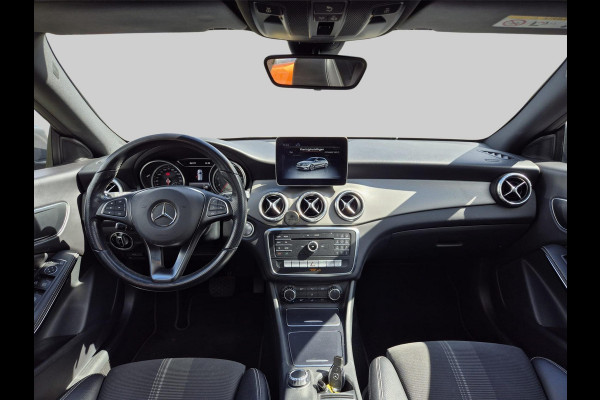 Mercedes-Benz CLA-Klasse Shooting Brake 180 Business Solution | schuifdak | halfleder | navigatie | stoelverwarming | trekhaak wegklapbaar