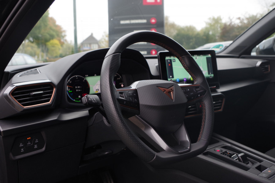 CUPRA Leon 1.4 e-Hybrid 245 PK VZ Adrenaline PHEV, Stoelverwarming, Carplay, Camera