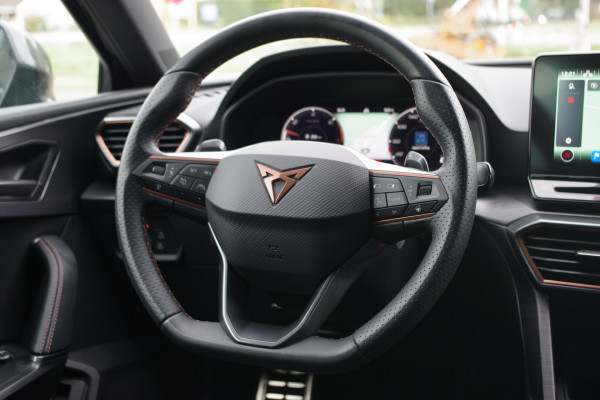 CUPRA Leon 1.4 e-Hybrid 245 PK VZ Adrenaline PHEV, Stoelverwarming, Carplay, Camera