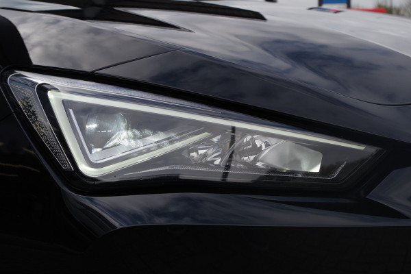 CUPRA Leon 1.4 e-Hybrid 245 PK VZ Adrenaline PHEV, Stoelverwarming, Carplay, Camera