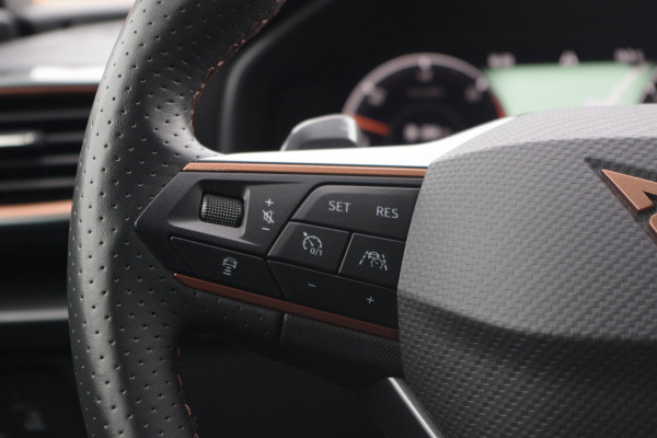 CUPRA Leon 1.4 e-Hybrid 245 PK VZ Adrenaline PHEV, Stoelverwarming, Carplay, Camera