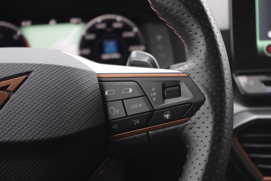 CUPRA Leon 1.4 e-Hybrid 245 PK VZ Adrenaline PHEV, Stoelverwarming, Carplay, Camera