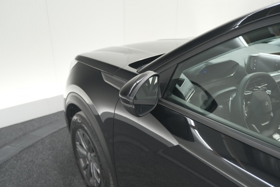Peugeot 2008 PureTech 130 EAT8 Active | Parkeersensoren | Navigatie | Apple Carplay Peugeot 2008 PureTech 130 EAT8 Active | Parkeersensoren | Navigatie | Apple Carplay