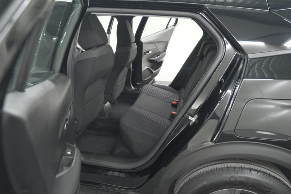 Peugeot 2008 PureTech 130 EAT8 Active | Parkeersensoren | Navigatie | Apple Carplay Peugeot 2008 PureTech 130 EAT8 Active | Parkeersensoren | Navigatie | Apple Carplay