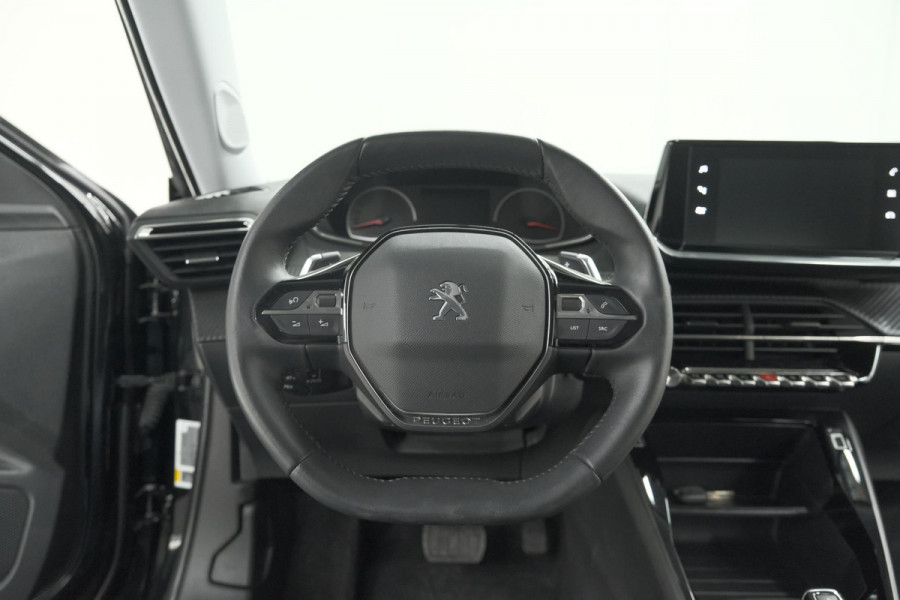 Peugeot 2008 PureTech 130 EAT8 Active | Parkeersensoren | Navigatie | Apple Carplay Peugeot 2008 PureTech 130 EAT8 Active | Parkeersensoren | Navigatie | Apple Carplay